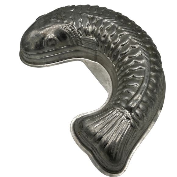 Vintage‎ Fish Mold Aluminum Pan Seafood Jelly Cake Baking Kitchen Mirro 13" - Picture 1 of 7
